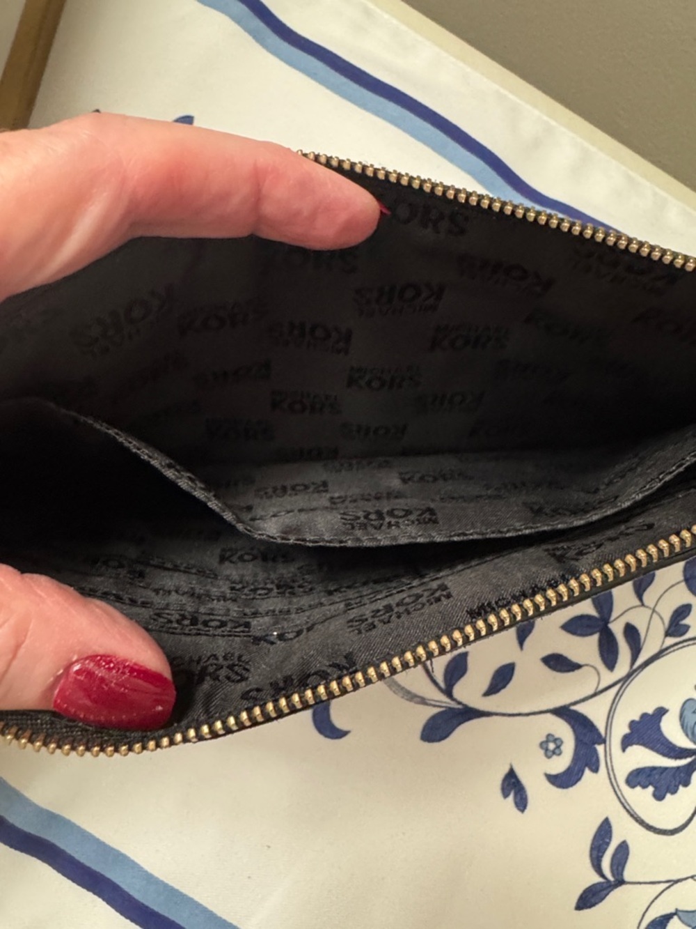 Michael Kors Black Chevron Mixed-Texture Wristlet Clutch - Picture 8 of 12